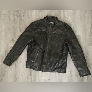 Green Jacket Zero brand, XL size, real pockets, heavy jacket.